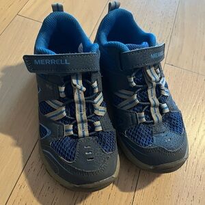 Brand new kids Merrell hiking shoes - size 12.5